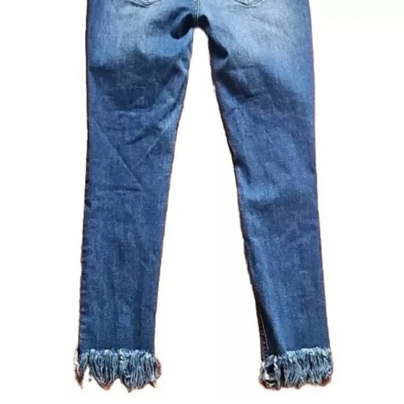 Free People Hi-rise Distressed Freyed Hem Cropped Jeans Medium Wash 26 EUC - Picture 8 of 10